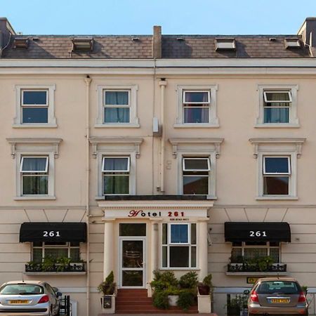 Hotel 261 Londen Buitenkant foto