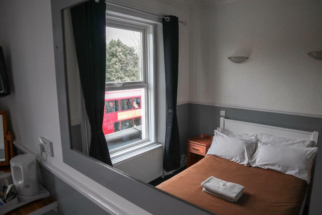 Hotel 261 Londen Buitenkant foto