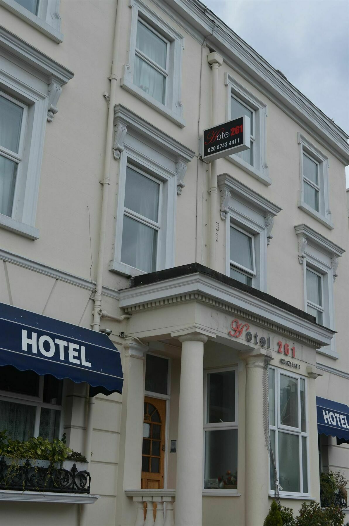 Hotel 261 Londen Buitenkant foto